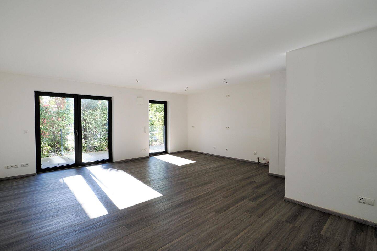 Modernes Wohnen auf Top-Niveau: Barrierefreie 3-Zimmer-Eigentumswohnung mit XL-Südwestterrasse, 87600 Kaufbeuren