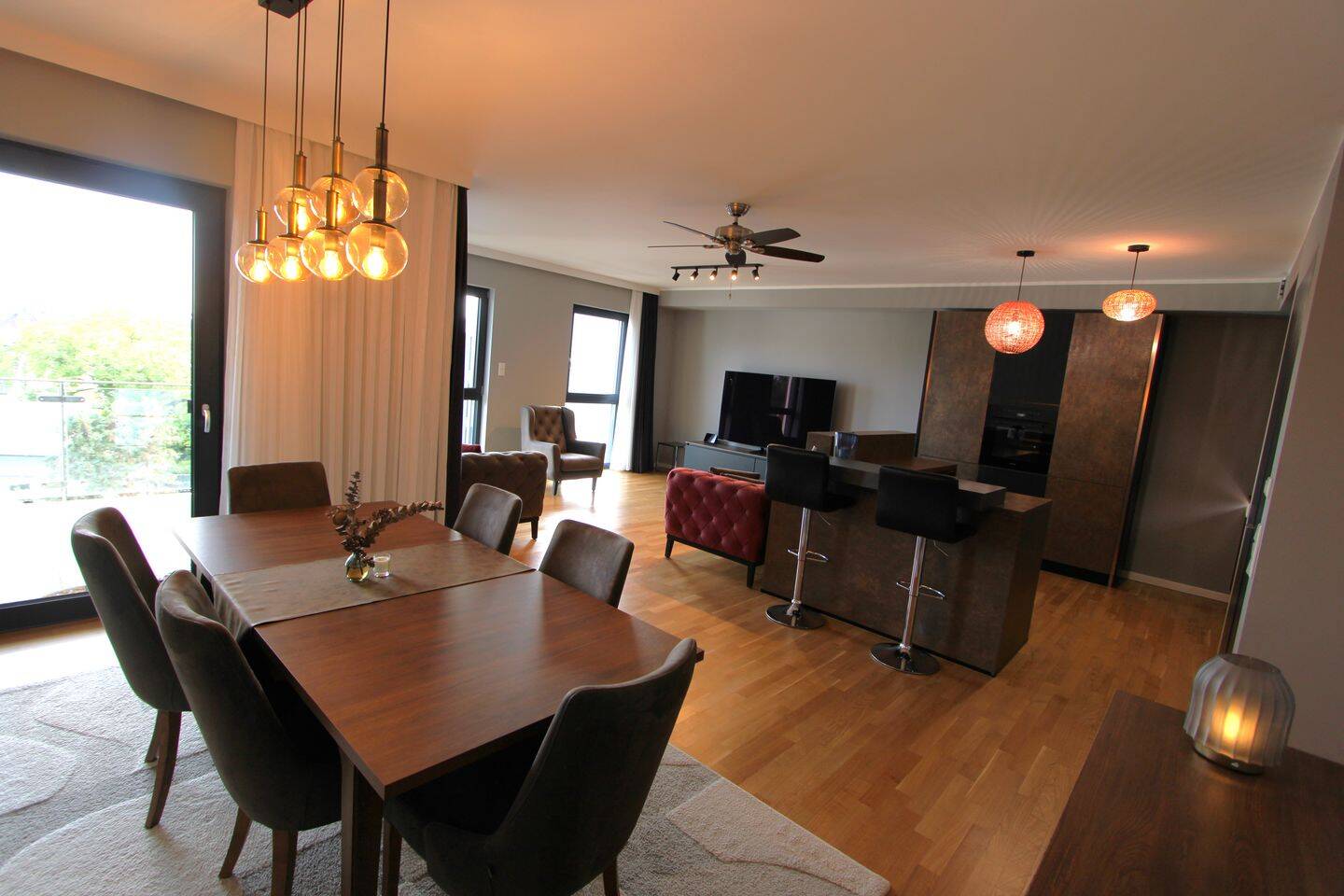 Exklusive 4-Zimmer-Penthousewohnung mit 2 Bädern und Tifegaragenstellplatz, 64347 Griesheim