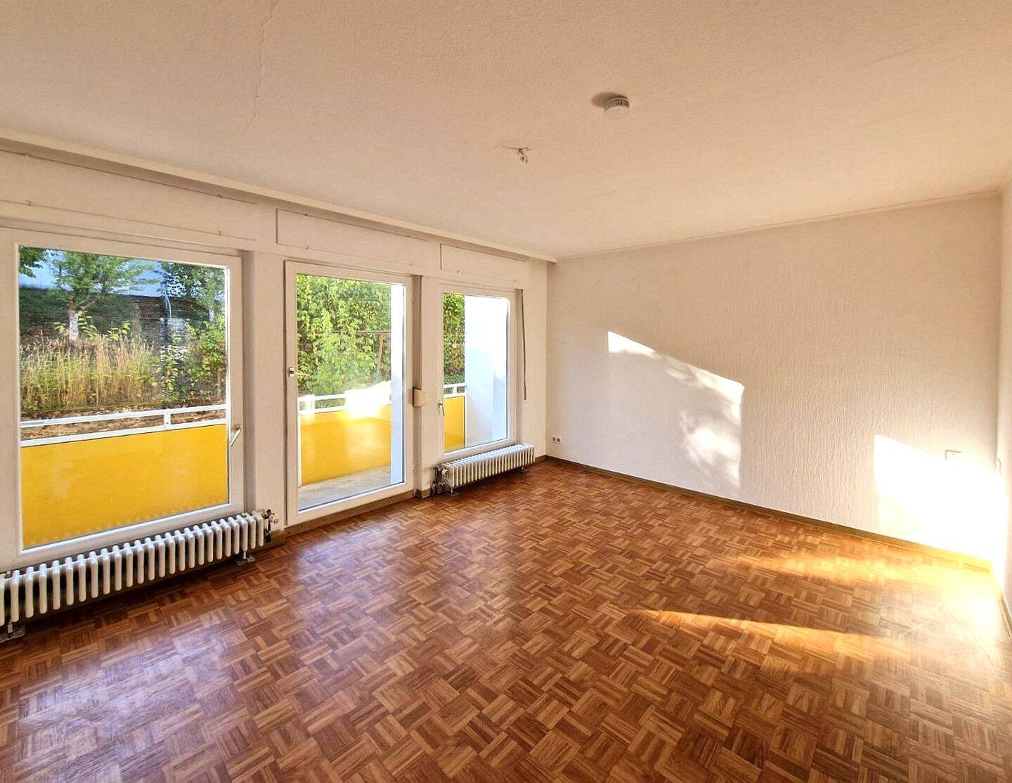 Großzügige 3-Zimmer-Wohnung mit Balkon, verfügbar sofort, 74722 Buchen (Odenwald)