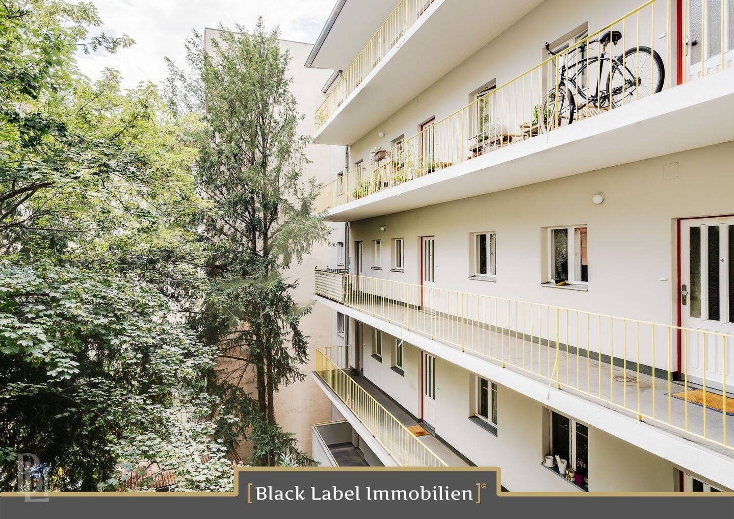 Zwischen Cafés, Kultur & Richardkiez – charmante 2-Zimmer-Wohnung mit EBK, 12055 Berlin (Neukölln)