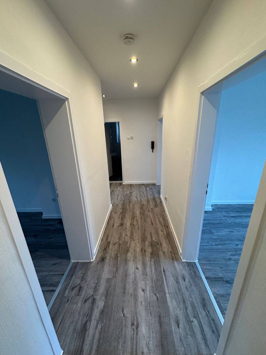 Renovierte 3,5 Zimmerwohnung, 47138 Duisburg (Mittelmeiderich Neumühl Obermeiderich Ruhrort Untermeiderich)