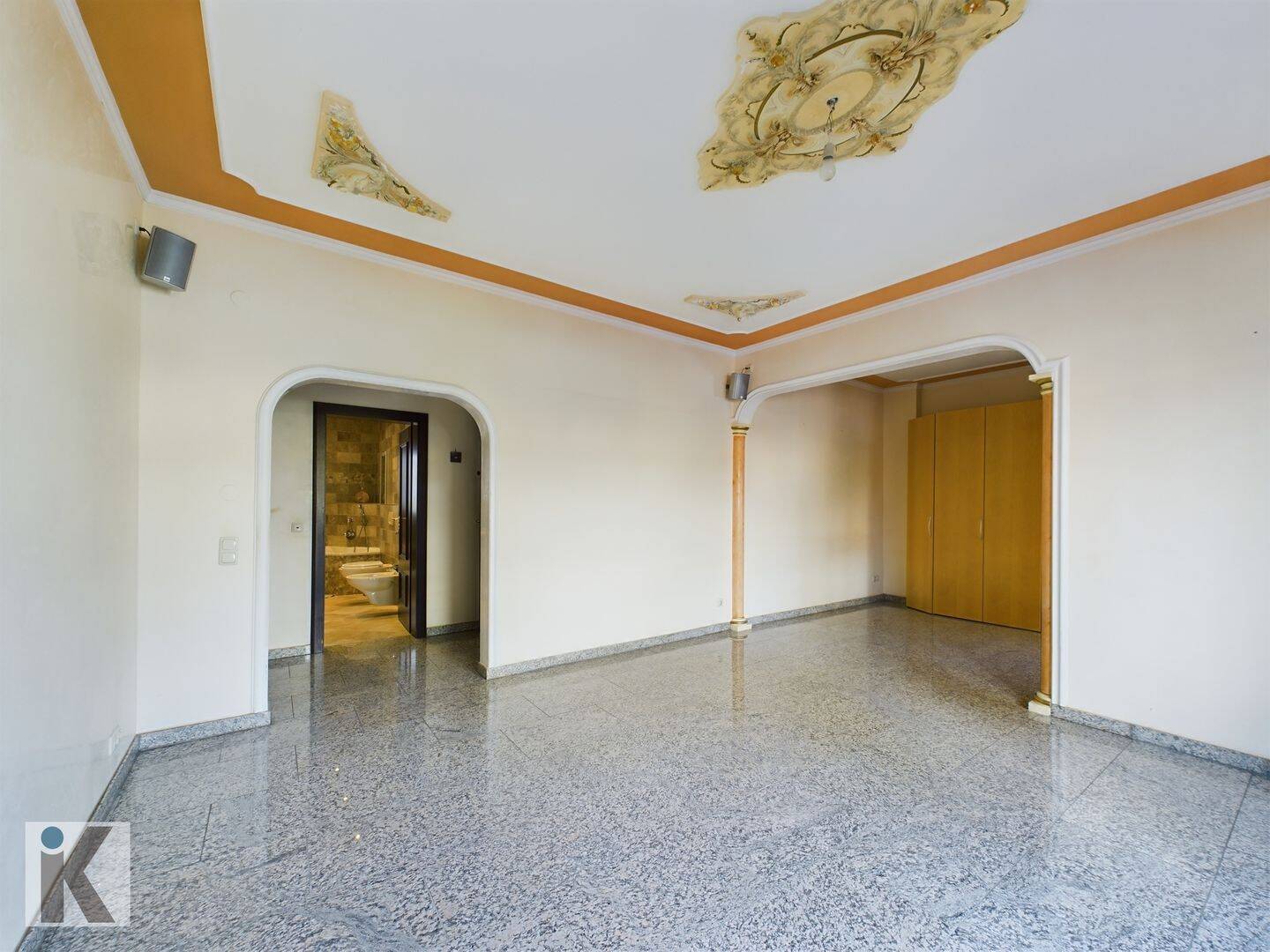 Attraktive 4-Zimmer-Wohnung mit großer Terrasse in zentraler Lage, 67063 Ludwigshafen am Rhein (Friesenheim/Nord)