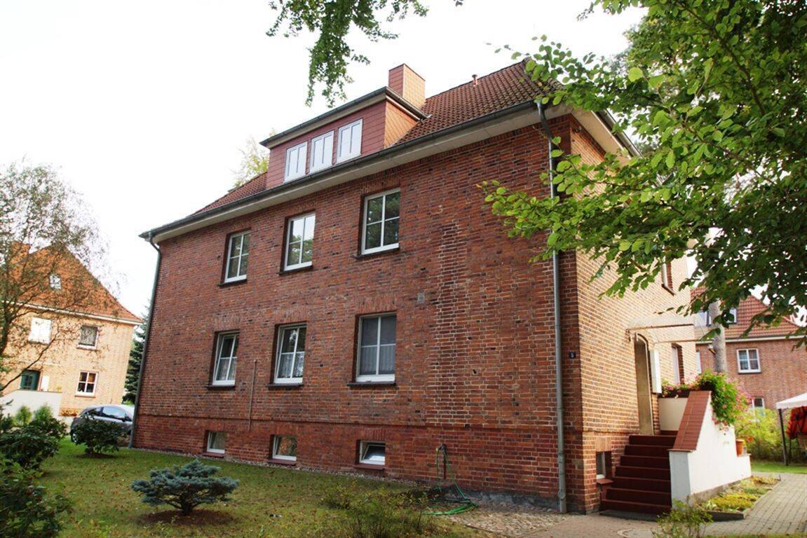 Schöne 3 Raumwohnung in kleinem Mehrfamilienhaus! Einziehen und Wohlfühlen!, 18273 Güstrow