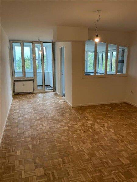 2-Zimmer-Wohnung mit Einbauküche, 80939 München (Milbertshofen-Am Hart Schwabing-Freimann)