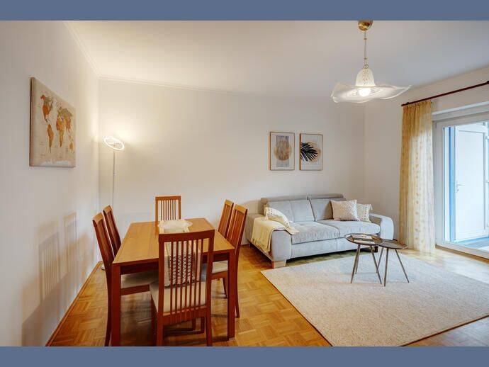 Möbliert: Schöne Altbauwohnung mit drei Schlafzimmern, 80803 München (Schwabing-Freimann Schwabing-West)