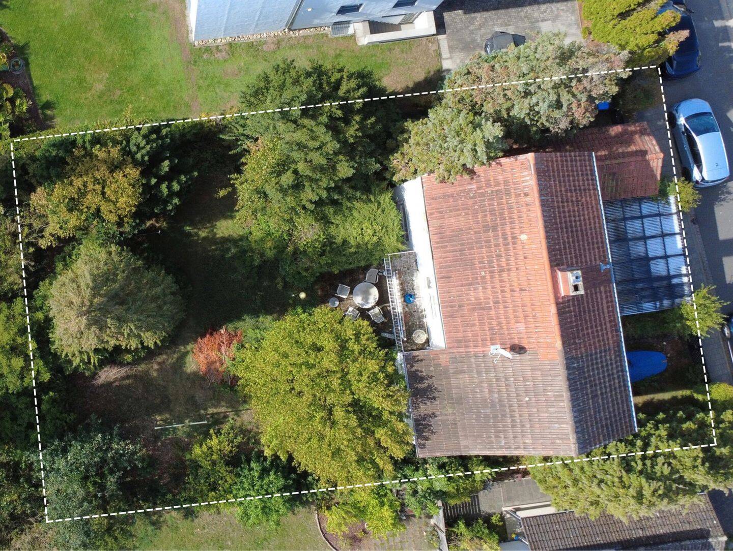 RAUM FÜR NEUES – Grundstück mit enormen Entwicklungspotenzial in gewachsener Wohnlage – Zeppelinheim, 63263 Neu-Isenburg