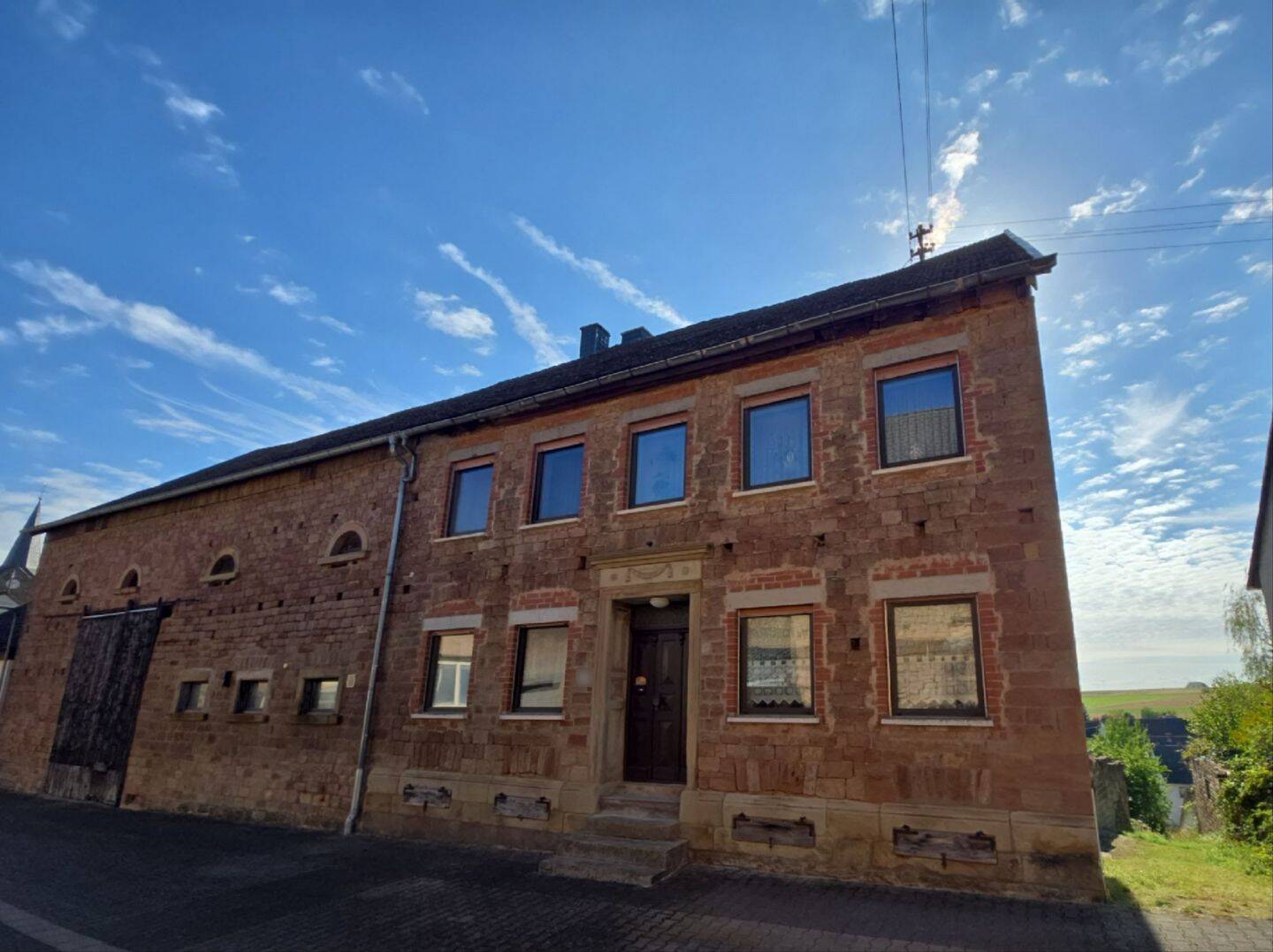 Charmantes Wohnhaus mit großem Garten und vielseitiger Scheune – Hundsbach, 55621 Hundsbach