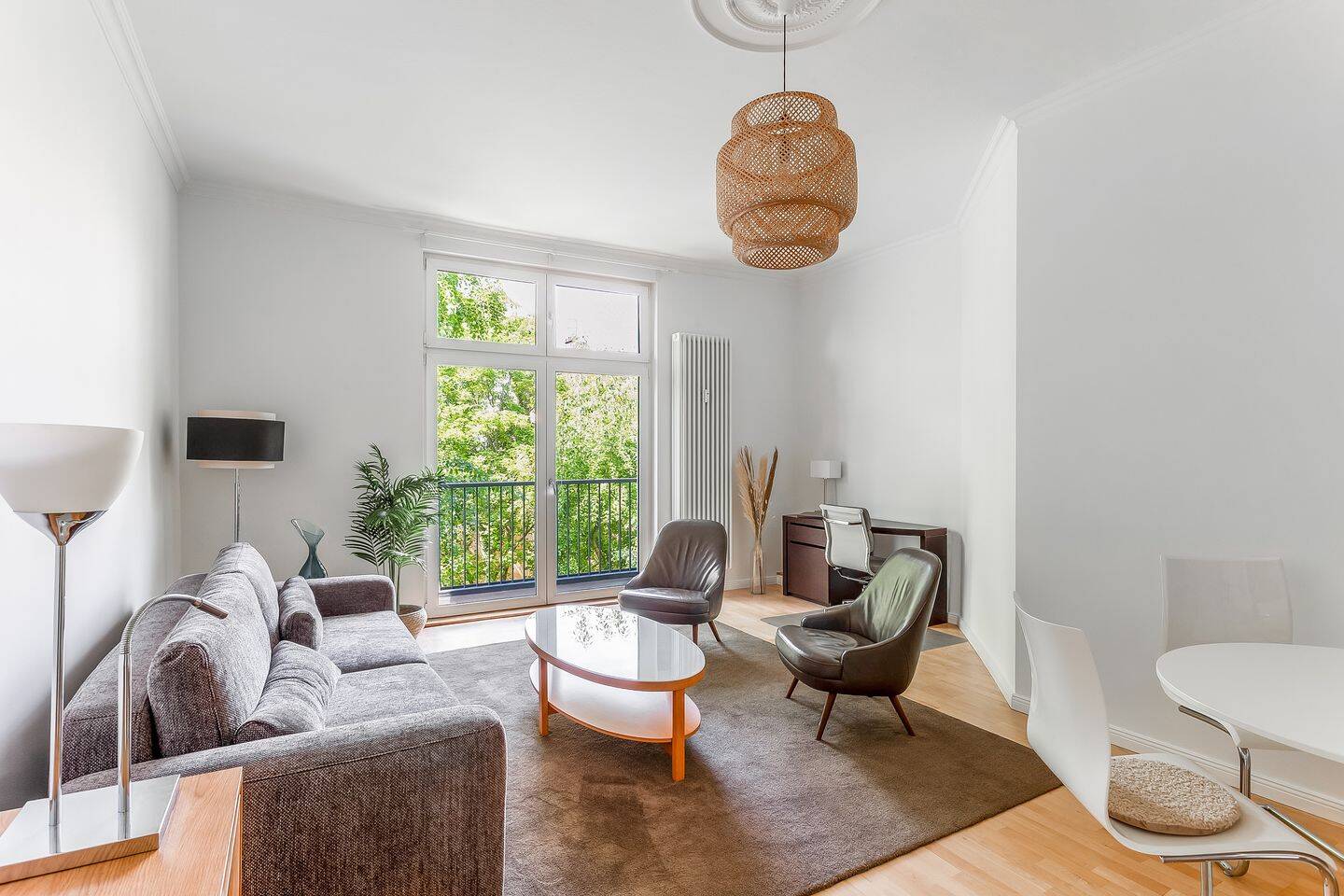 Schicke Altbau-Perle in Friedrichshain: 82 m², Balkon, Lift & bezugsfrei, 10243 Berlin (Friedrichshain-Kreuzberg Friedrichshain)