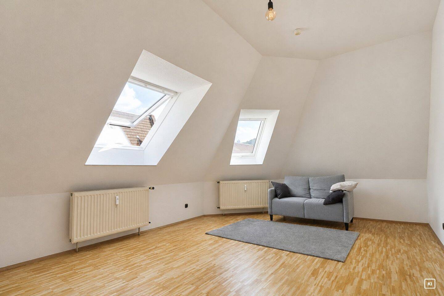 Helle ca. 45m² große 2-Zimmer-Dachgeschosswohnung mit Tageslichtbad, 58089 Hagen