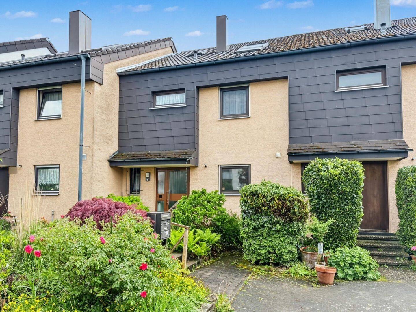 Großzügig wohnen in Neuhausen auf den Fildern – Familiendomizil mit Garten, Studio & Sauna, 73765 Neuhausen auf den Fildern