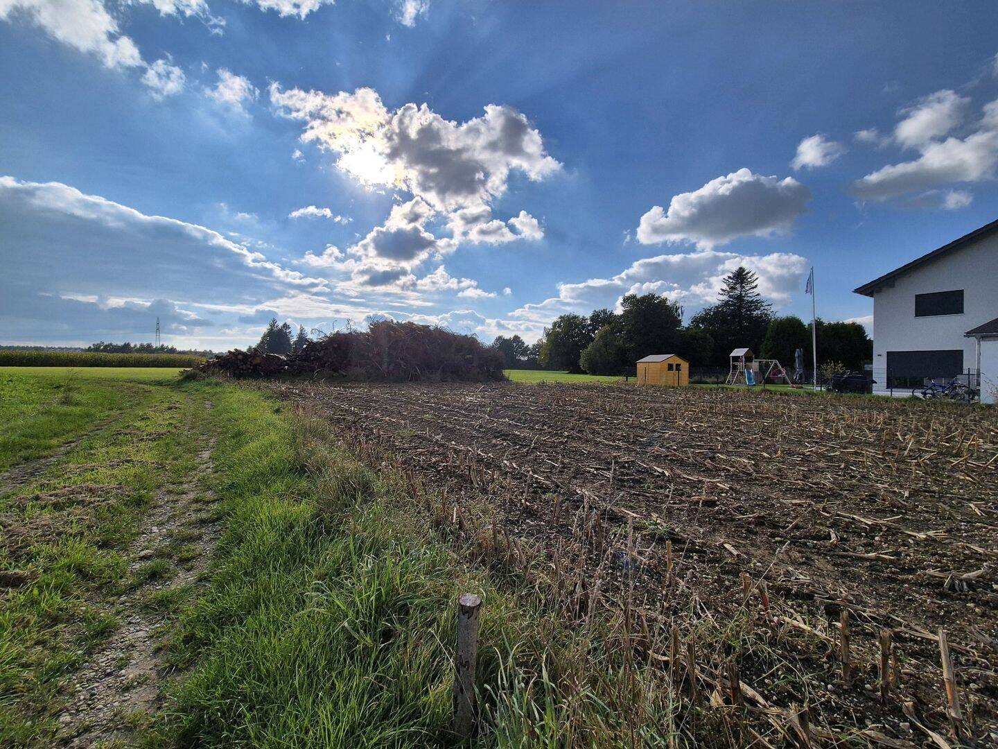 Kaufen, Bauen, Einziehen! Voll erschlossenes Baugrundstück mit Blick ins Grüne – Hohenlinden, 85664 Hohenlinden