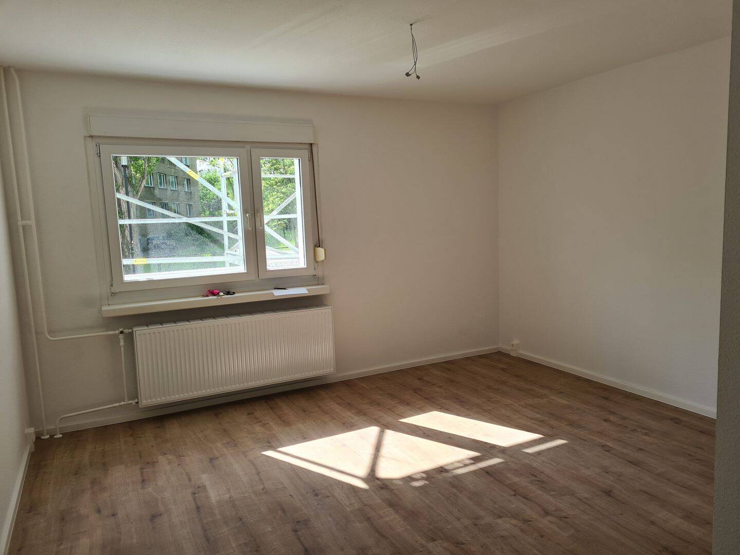 Neu saniert, modern und bezahlbar, 6132 Halle (Saale) (Ammendorf-Beesen Planena Radewell-Osendorf Silberhöhe)