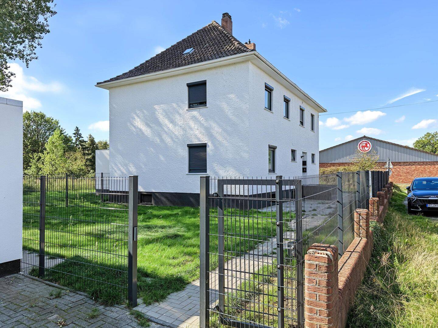 Zwei Wohnungen, viele Möglichkeiten: Modernisiertes Zweifamilienhaus in Wagenfeld, 49419 Wagenfeld