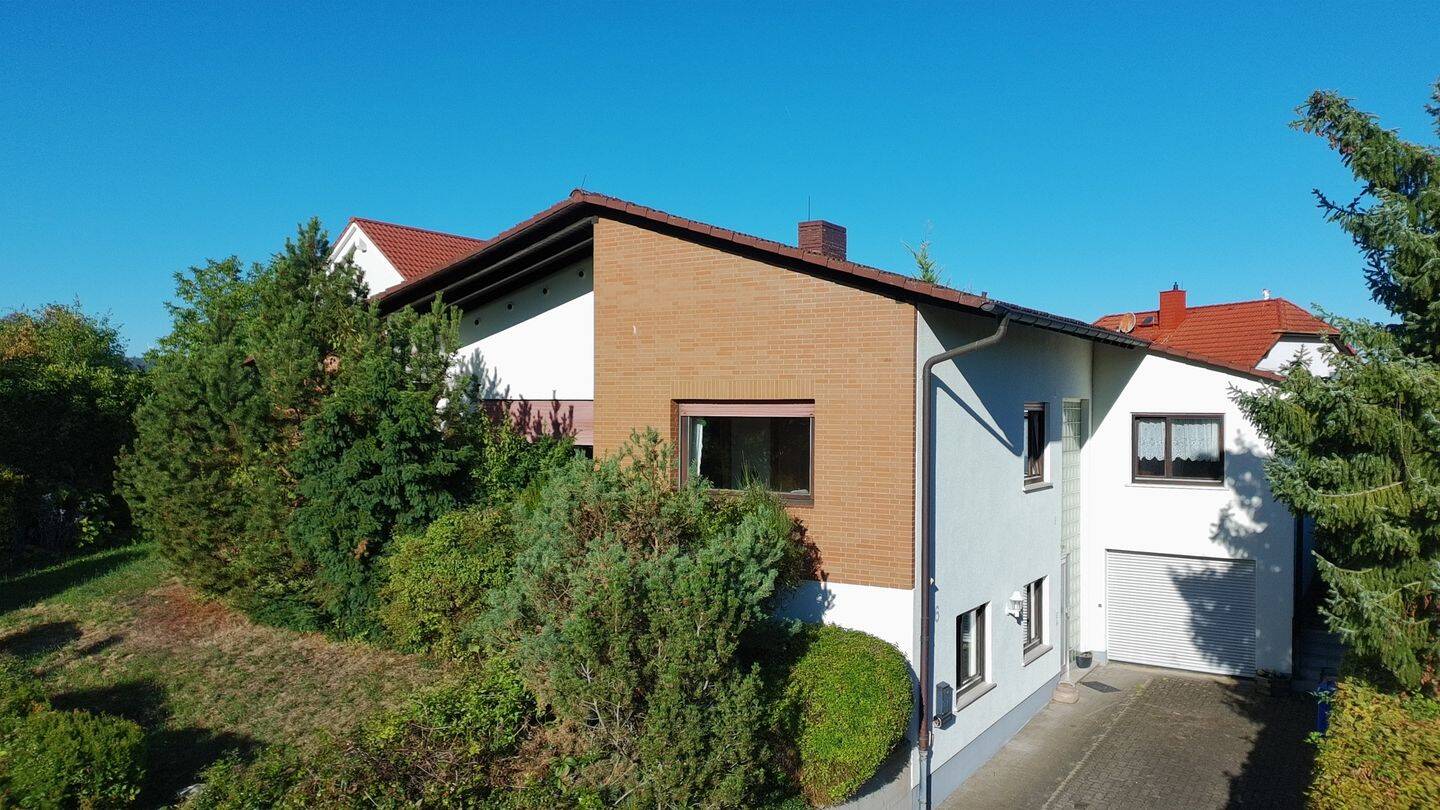 Gepflegtes Einfamilienhaus mit großzügigem Grundstück & Potenzial, 63762 Großostheim