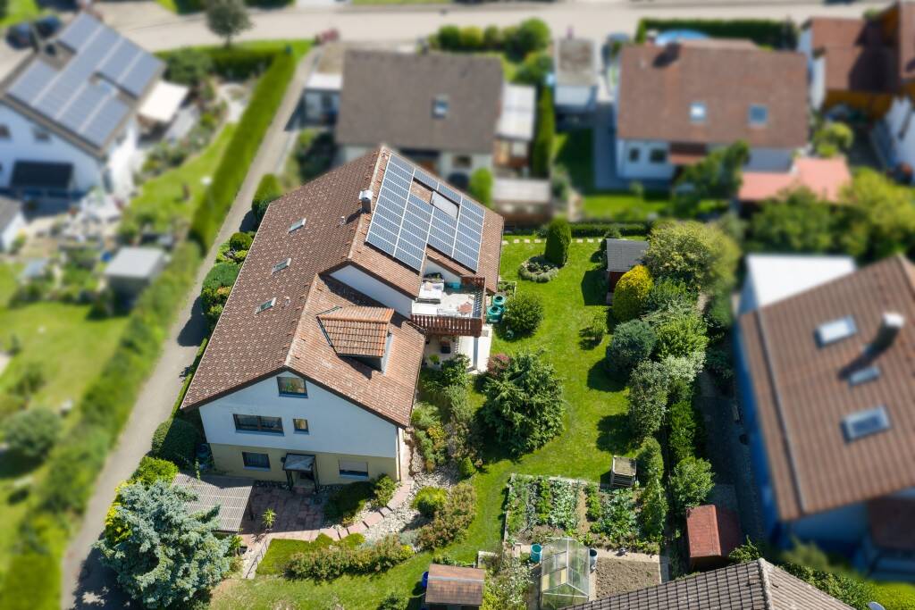 Großzügiges Mehrgenerationenhaus mit Photovoltaik auf den Reutenen, 89522 Heidenheim an der Brenz