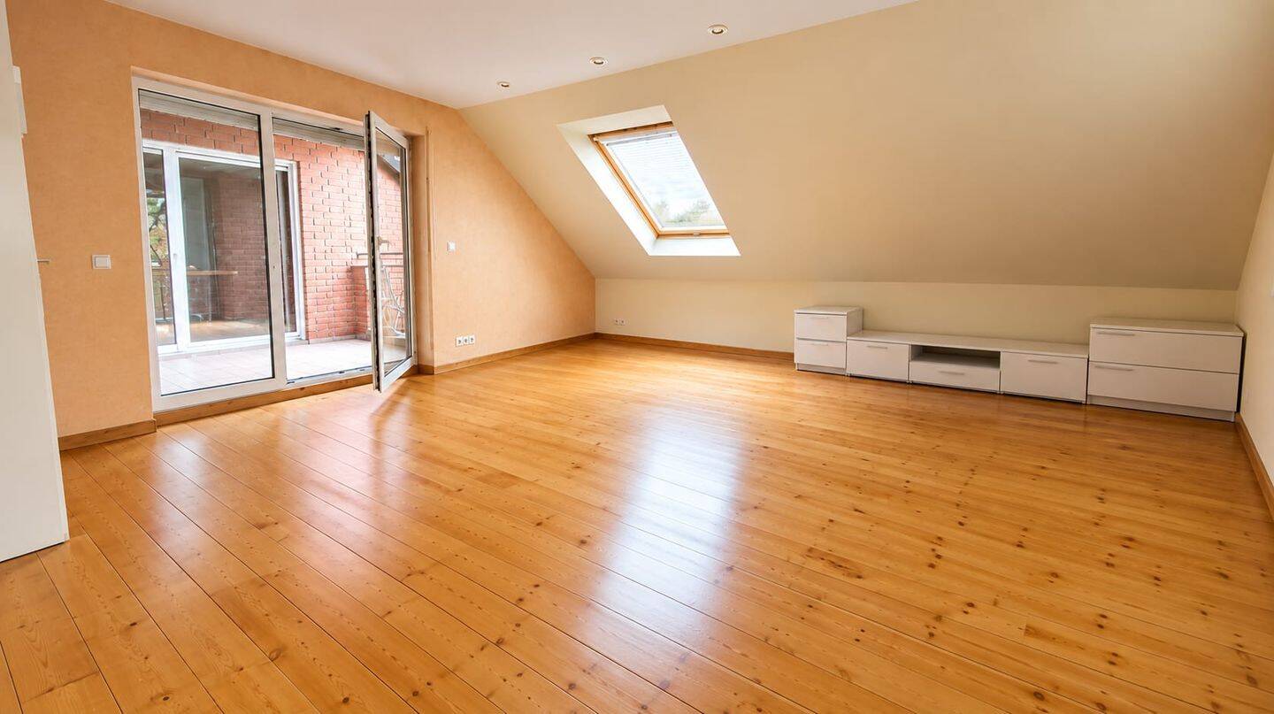 Helle 3-Zimmer Dachgeschoss Wohnung in Euskirchen zu vermieten, 53879 Euskirchen