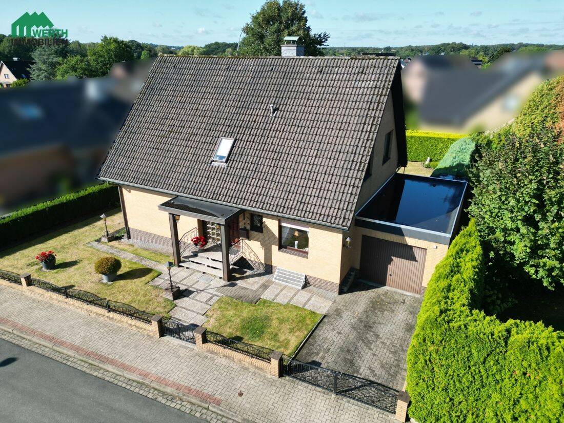 Großzügiges Einfamilienhaus mit außergewöhnlichem Wintergarten in begehrter Harsefelder Lage, 21698 Harsefeld