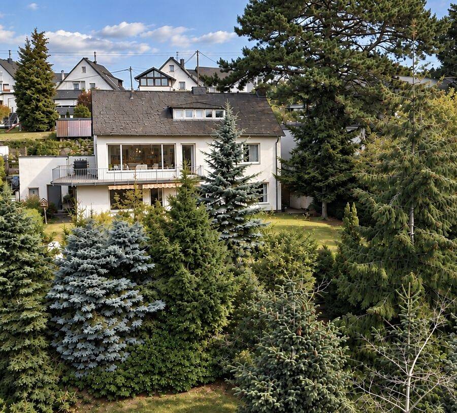 Traumhaft Wohnen mit Weitblick – Einfamilienhaus in sonniger Südlage mit herrlichem Garten, 56727 Mayen