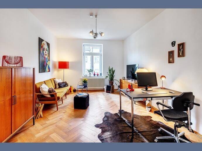 Möbliert: Individuell im Altbau, in Sendling Nähe Harras, 81371 München (Sendling Thalk. Obersendl.-Forsten-Fürstenr.-Solln)