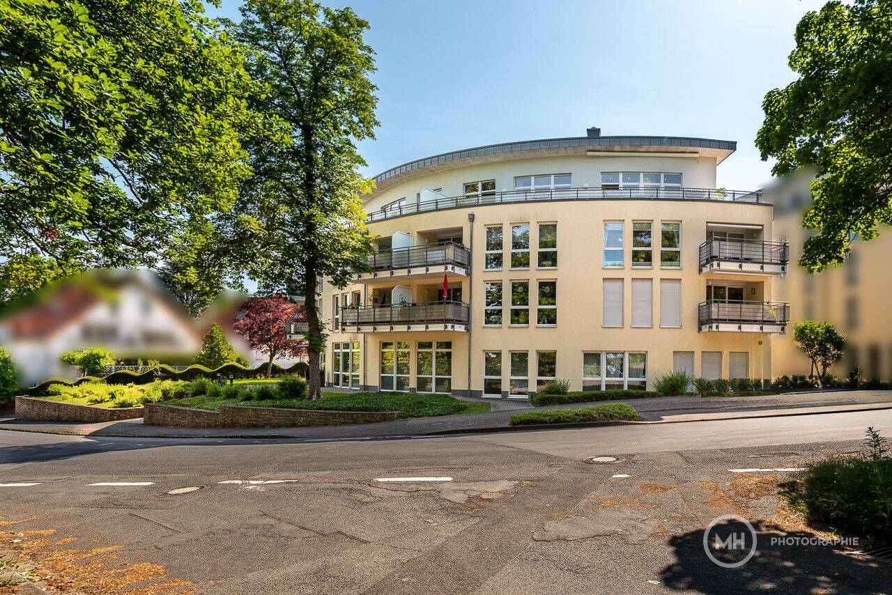 MANNELLA *Über den Dächern von Bad Neuenahr!* Ihr Zuhause mit Kamin, Whirlpool und 2 TG-Plätze!, 53474 Bad Neuenahr-Ahrweiler