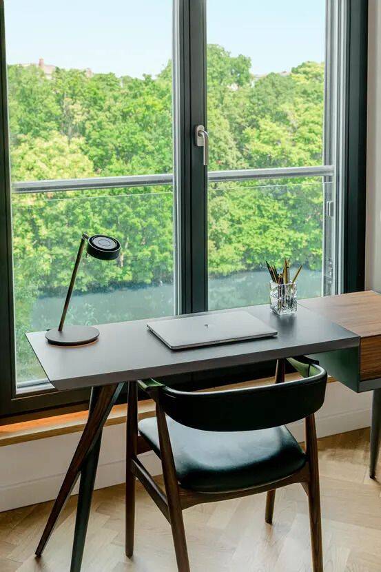 Exklusiver Wasserblick, möbliert an der Spree – 3 Zimmer mit Balkon & Concierge, 10623 Berlin (Charlottenburg-Wilmersdorf Charlottenburg)