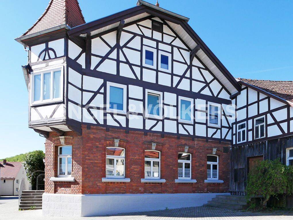 Historisches Schmuckstück in der Rhön – Wohnen, Gastro und Gewerbe in einem einzigartigen Anwesen, 97647 Hausen