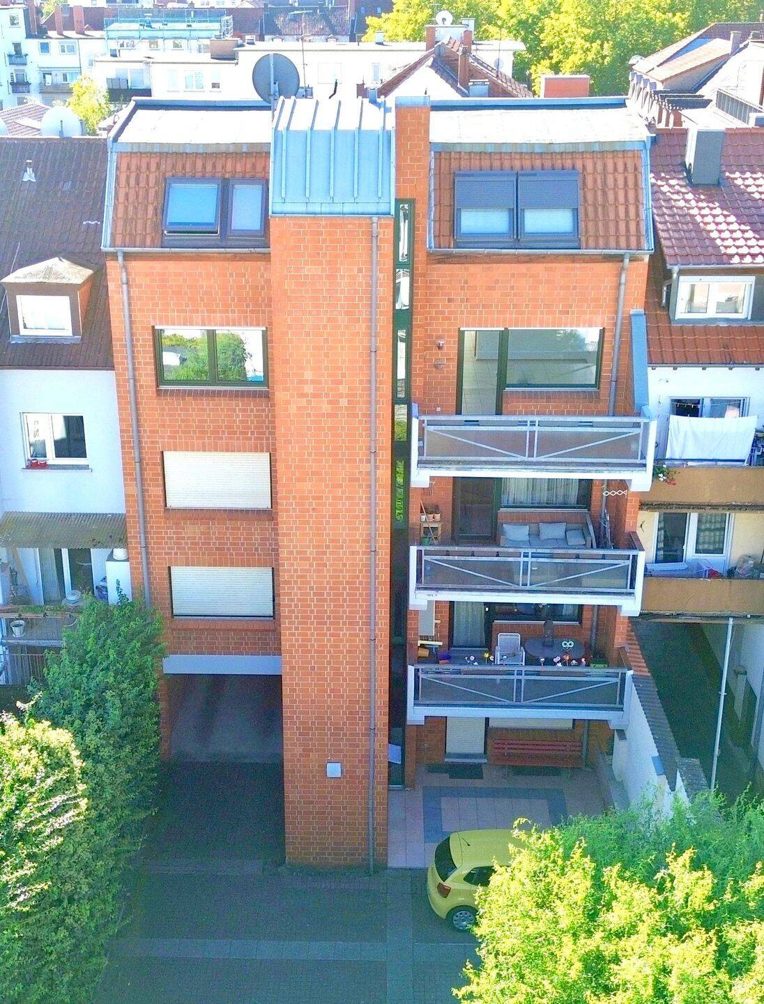 KL-City – Gepflegte 3-Zimmer-Eigentumswohnung mit schöner Aussicht, 2 Balkonen und Pkw-Stellplatz, 67655 Kaiserslautern (Innenstadt)
