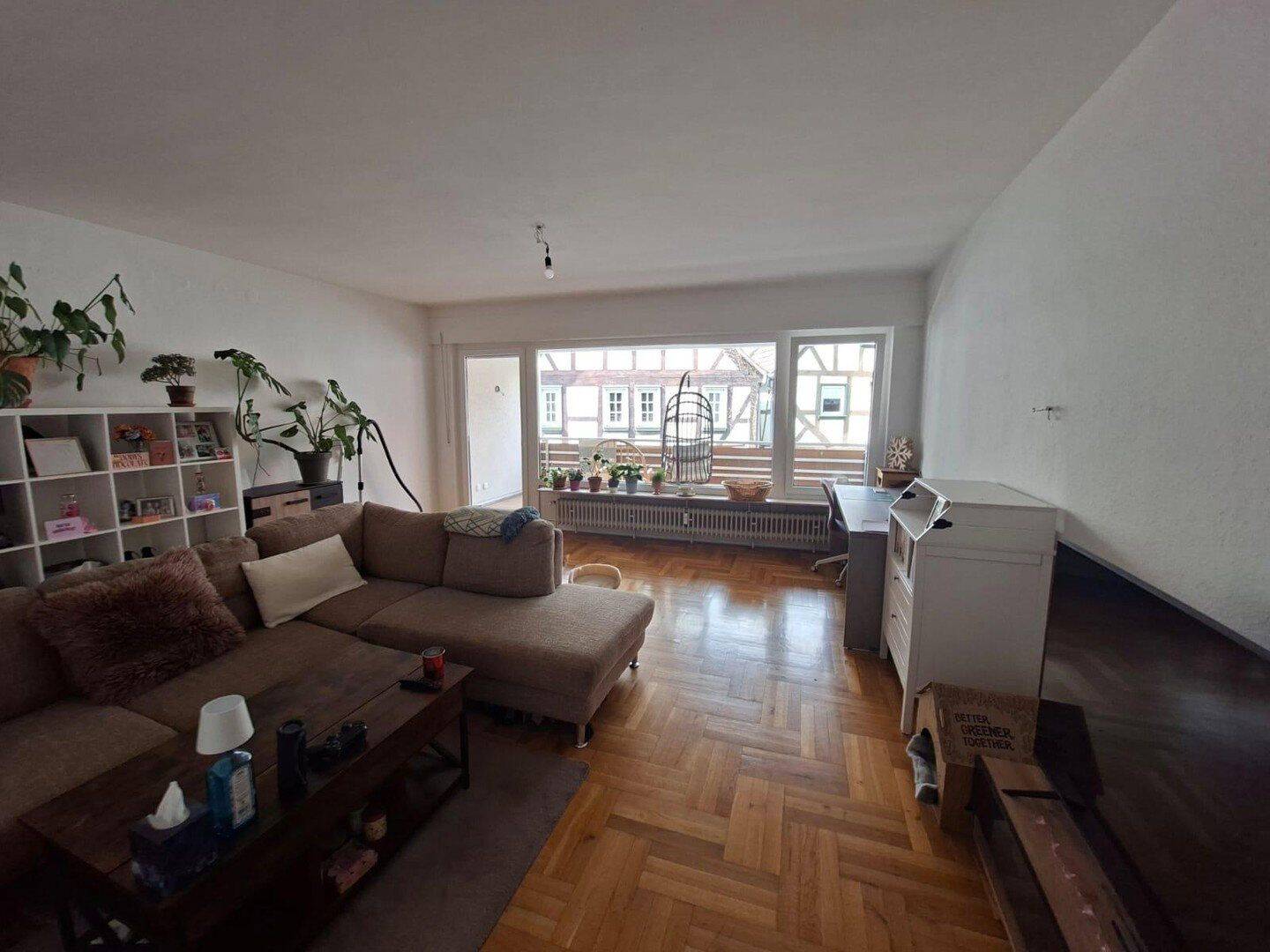 Großzügige 2-Zimmer-Wohnung mit Balkon & Parkett – ca. 91 m² zentral in Schotten, 63679 Schotten