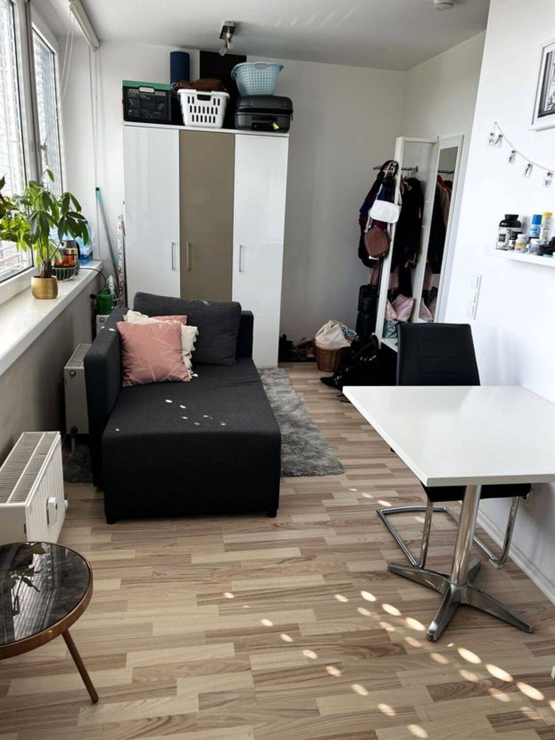 Stadtgrenze Nürnberg-Fürth: renoviertes 1-Zimmer Appartment inkl. TG-Stellplatz, 90762 Fürth (Innenstadt)