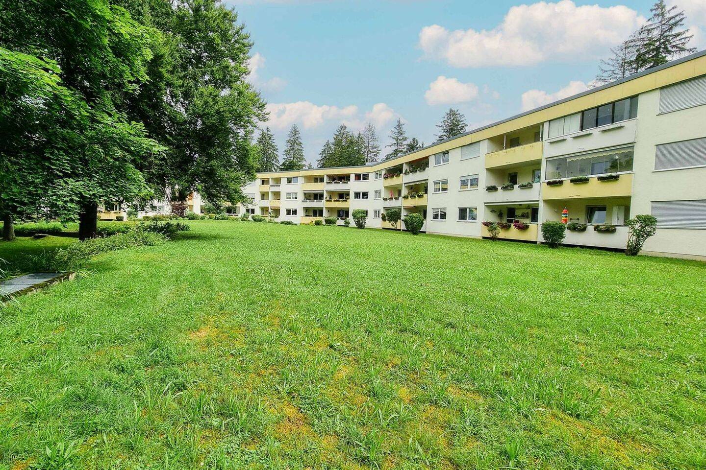 Schöne 3 Zimmer Wohnung in ruhiger Sackgassenlage inklusive Tiefgaragenplatz, 82538 Geretsried