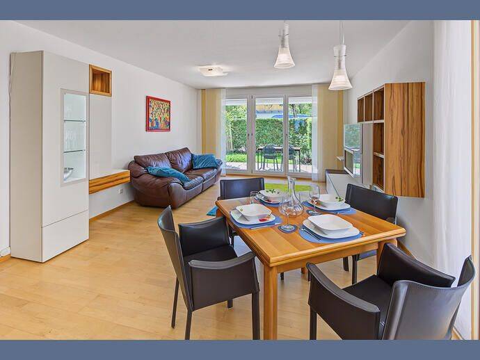 Möbliert: Einladende 4-Zimmer Wohnung mit kleinem Garten, 80639 München (Laim Neuhausen-Nymphenburg)