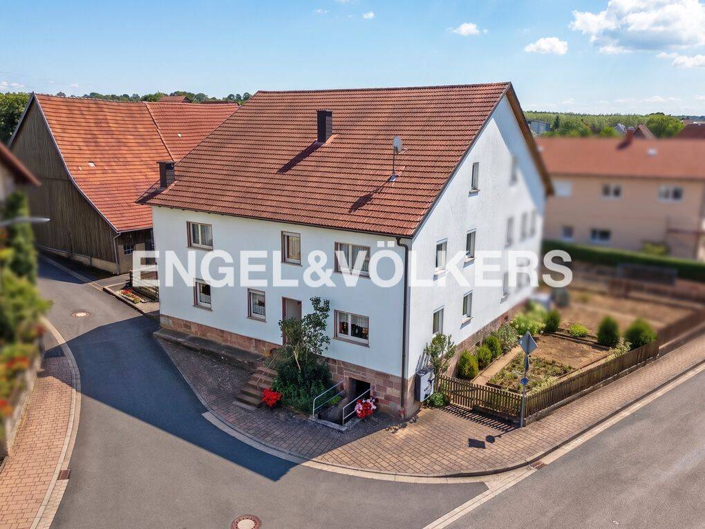 Historisches Anwesen in Schlimpfhof mit 119 m² Wohnfläche, Terrasse und großzügigem Gestaltungspotenzial, 97723 Oberthulba
