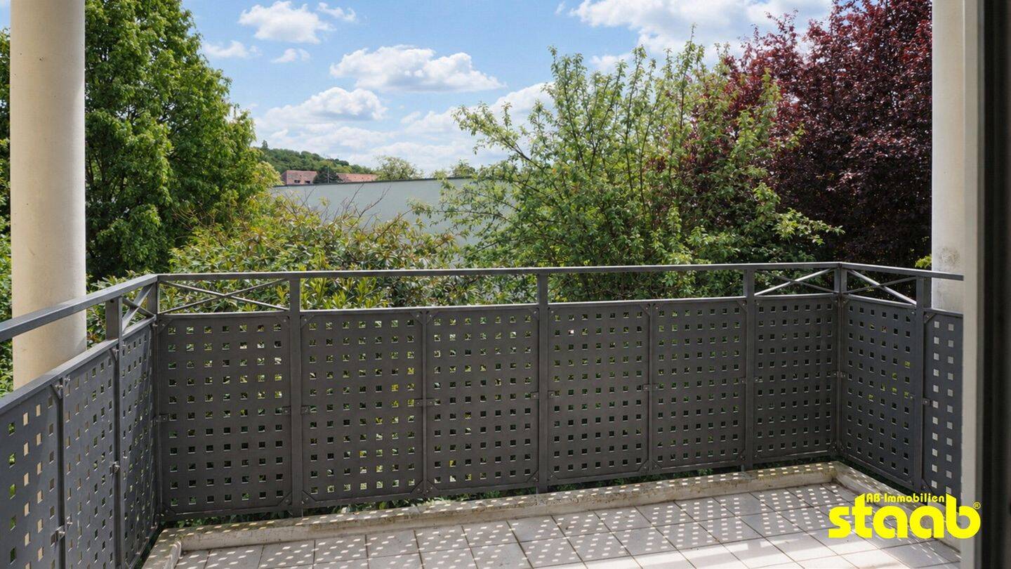 *** GEPFLEGTE 3-ZIMMERWOHNUNG NÄHE WENDELBERG *** MIT STELLPLATZ UND BALKON!, 63739 Aschaffenburg (Innenstadt Österreicher Kolonie)