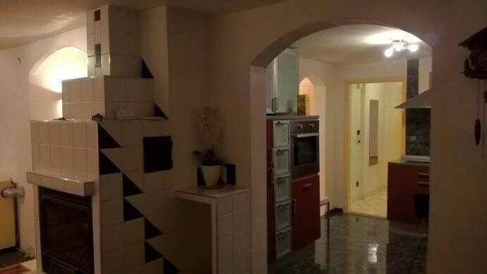 sehr individuelle, großzügige Dachgeschoß-Wohnung mit Kamin, 80809 München (Milbertshofen-Am Hart Neuhausen-Nymphenburg Schwabing-West)