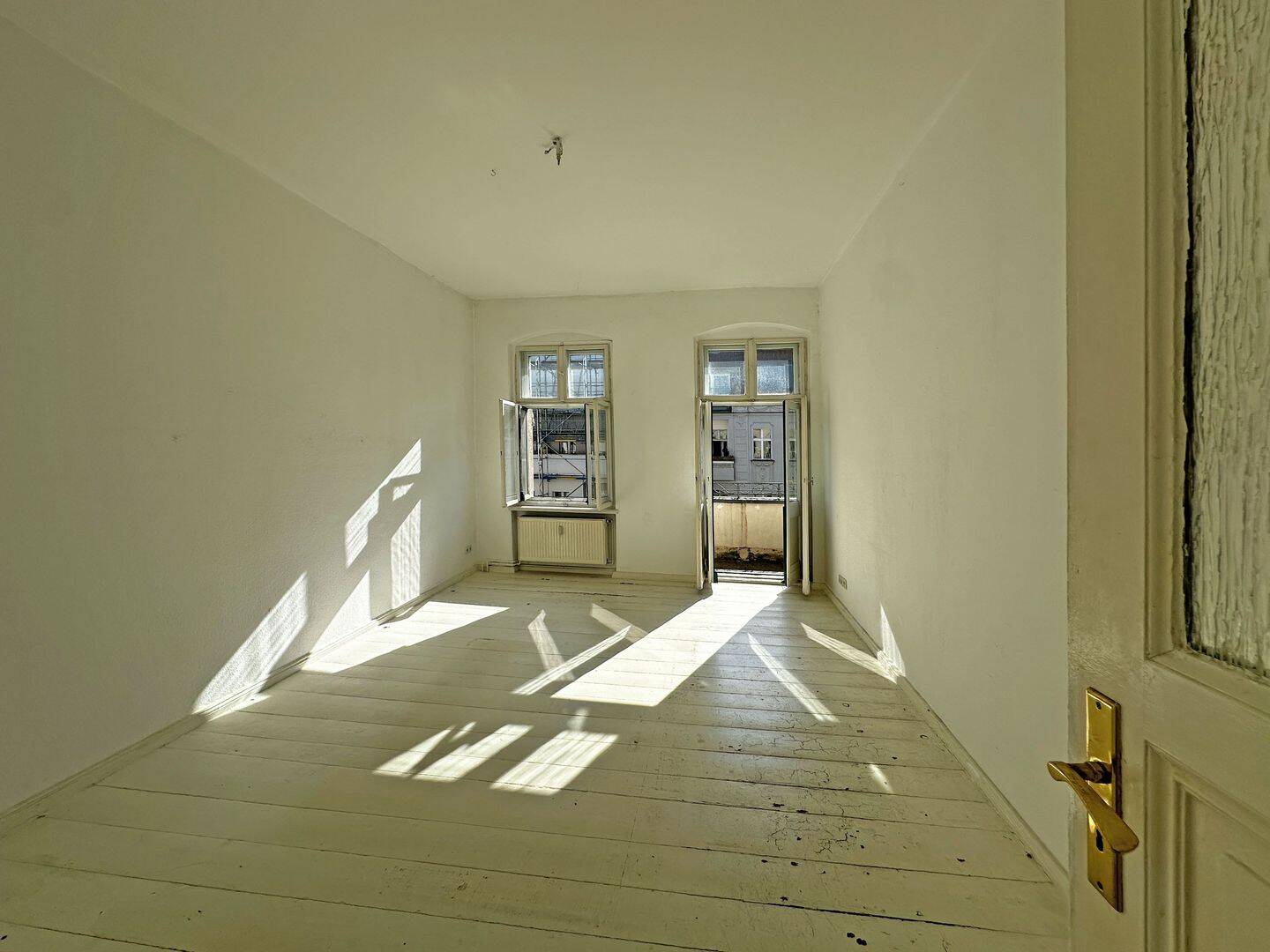 Helle 2-Zimmerwohnung mit Balkon im beliebten Kungerkiez, 12435 Berlin (Treptow-Köpenick Alt-Treptow Kleingartenanlage Rathaus Plänterwald)