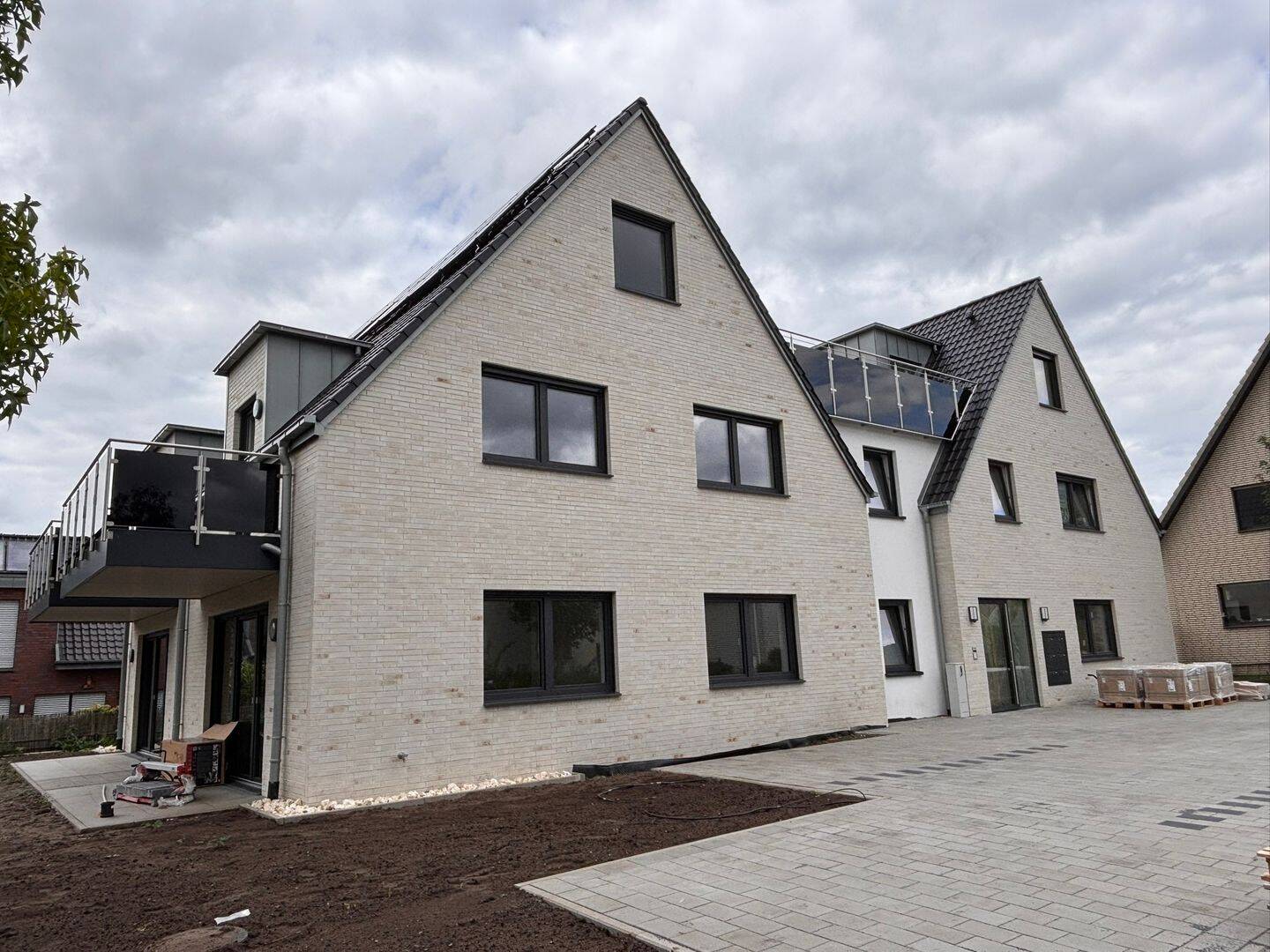 Moderne Neubauwohnung mit Balkon im 1.OG zum Erstbezug, 33335 Gütersloh