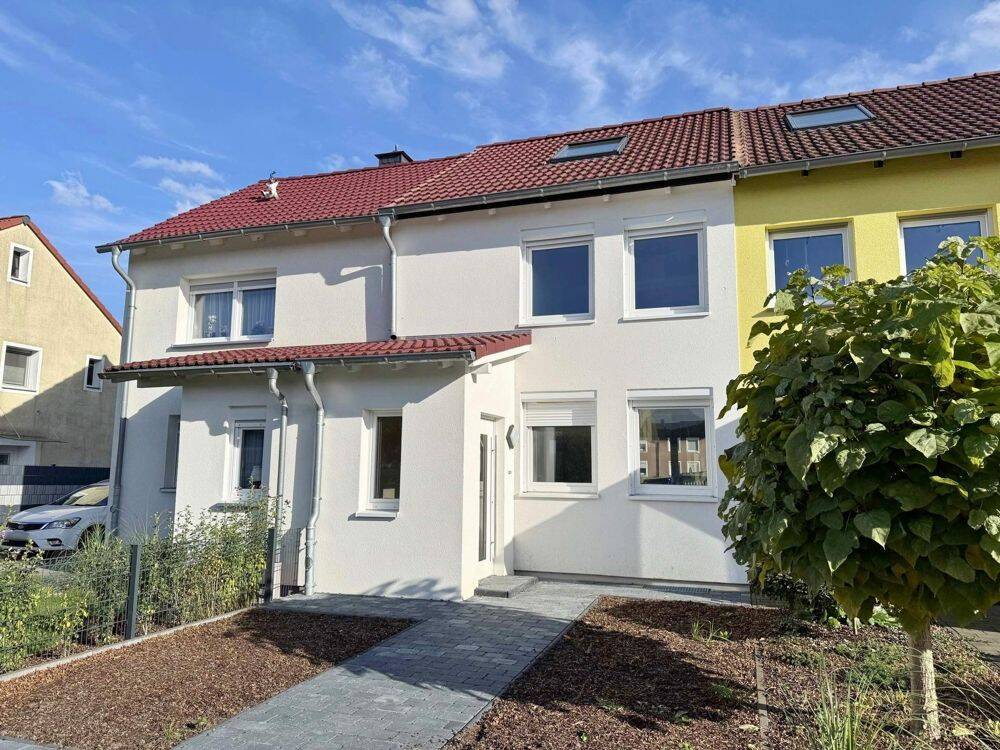 UMFASSEND UND BEZUGSFERTIG MODERNISIERTES REIHENHAUS MIT GARTEN UND STELLPLATZ IN ICKERN, 44581 Castrop-Rauxel