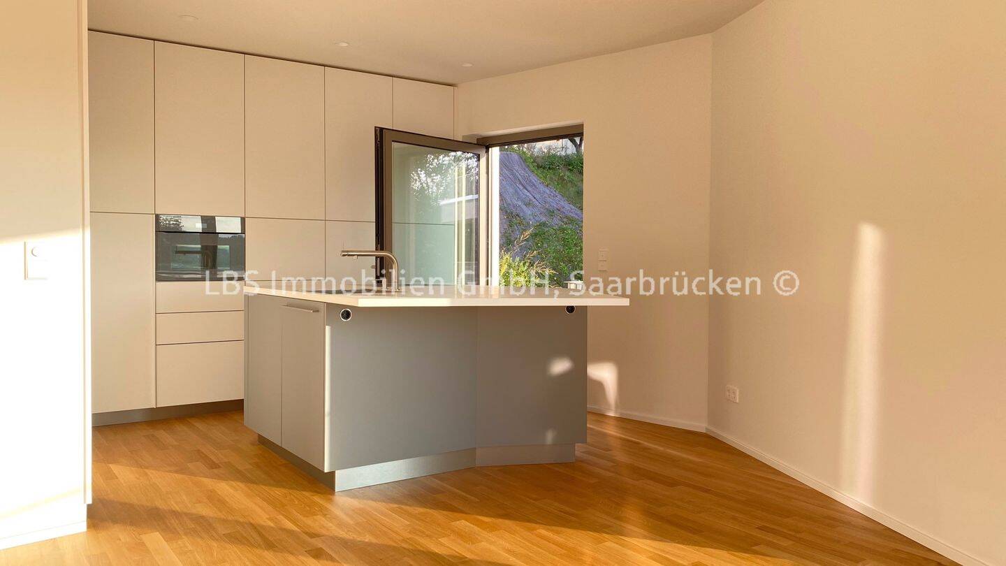 Exklusive 2ZKB Luxus-Wohnung oder Büro-/Praxis mit Balkon, Gartenanteil & Topausstattung, 66119 Saarbrücken