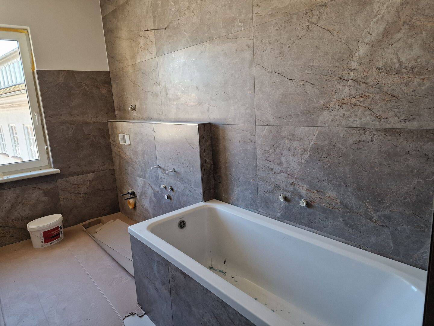 Erstbezug nach Sanierung direkt im Zentrum, 6108 Halle (Saale) (Altstadt Giebichenstein Innenstadt Paulusviertel Saaleaue)