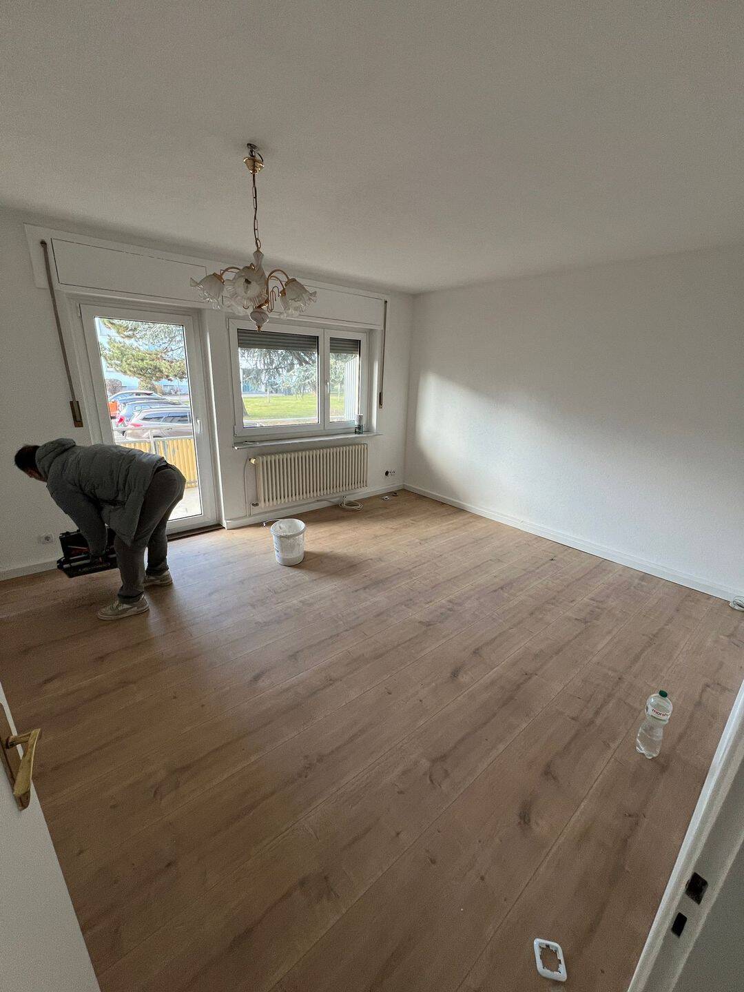 Renovierte Wohnung in Singen mit Balkon, Garage & Keller – ohne Provision, 78224 Singen (Hohentwiel)