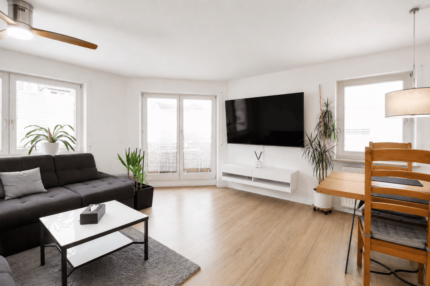 Modernisierte 3-Zimmer-Wohnung mit überdachtem Balkon in ruhiger Wohnlage von Großsachsenheim, 74343 Sachsenheim