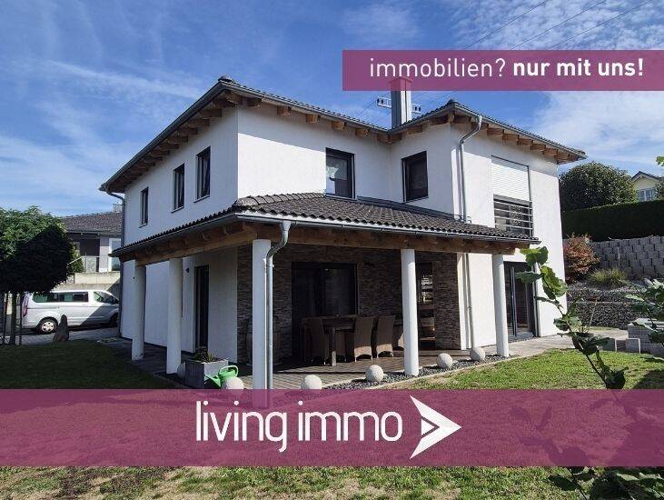 Modernes Traumhaus mit Doppelgarage in Haselbach, 94113 Tiefenbach