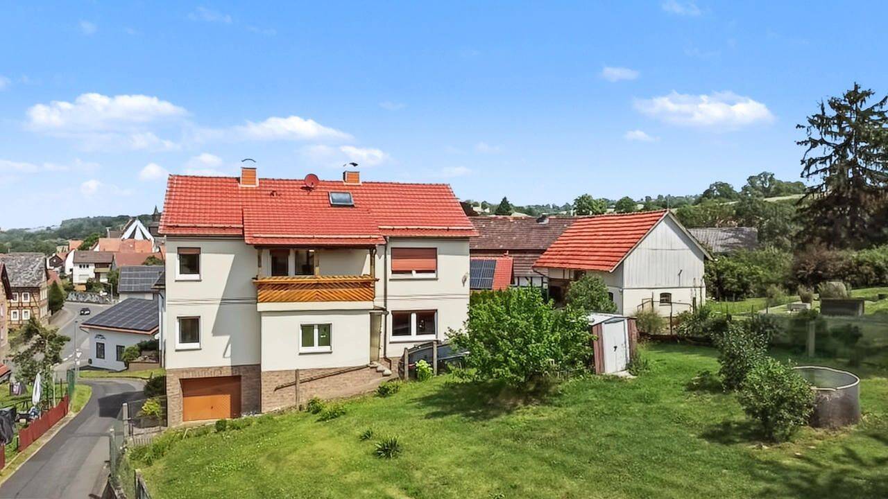 Gartentraum für die ganze Familie: Geräumiges Wohnhaus in Nentershausen Weißenhasel, 36214 Nentershausen