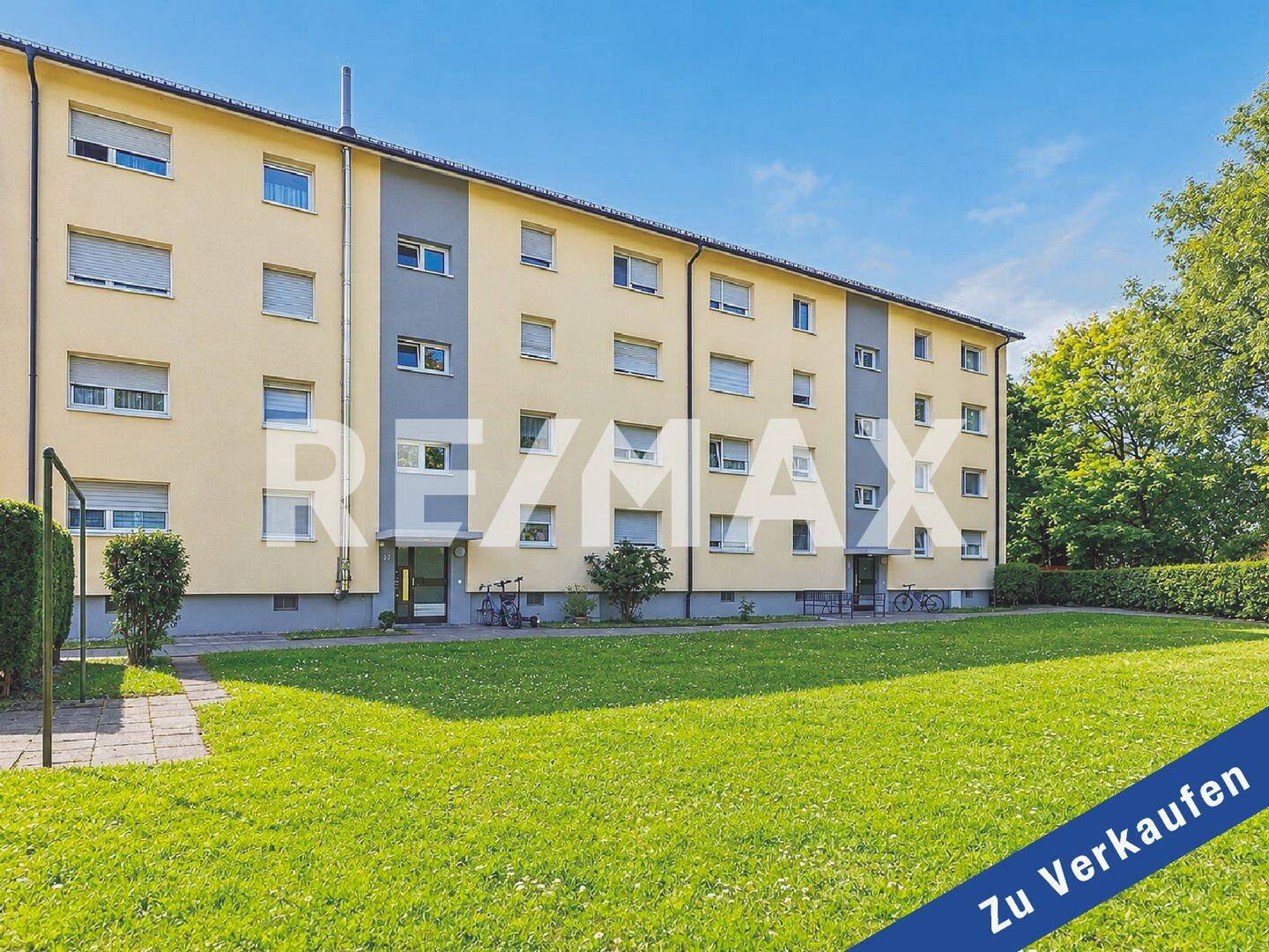 Gepflegte 3,5-Zimmer-Wohnung mit Balkon, Garage und schönem Grünblick in Friedrichshafen!, 88046 Friedrichshafen
