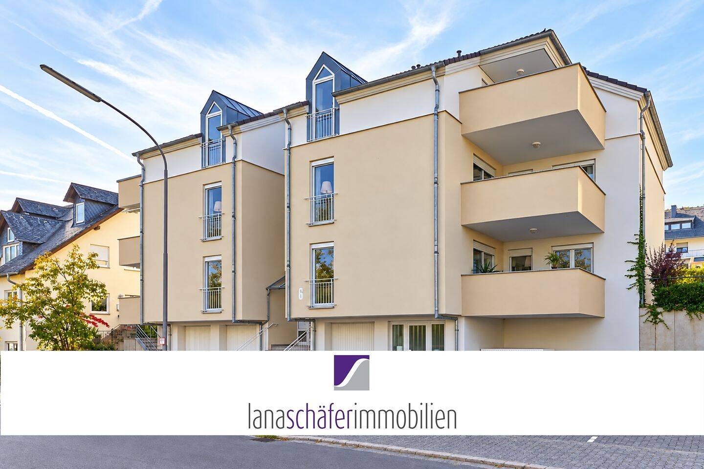 Bernkastel-Kues: 4-Zi.-Wohnung mit 2 Balkonen und Burgblick, 54470 Bernkastel-Kues