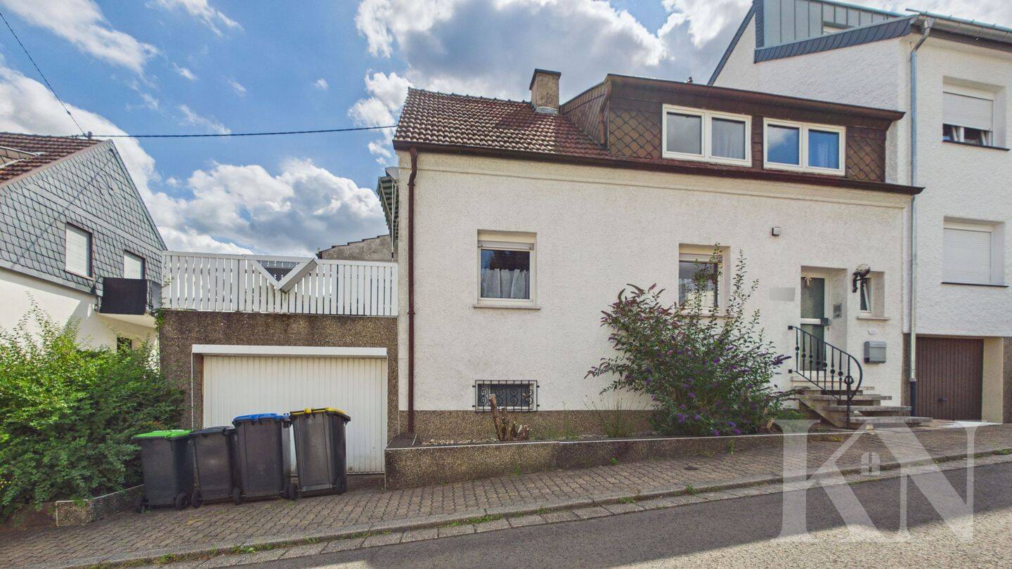Familienfreundliches Einfamilienhaus mit Garten und zwei Außenbereichen in Riegelsberg!, 66292 Riegelsberg