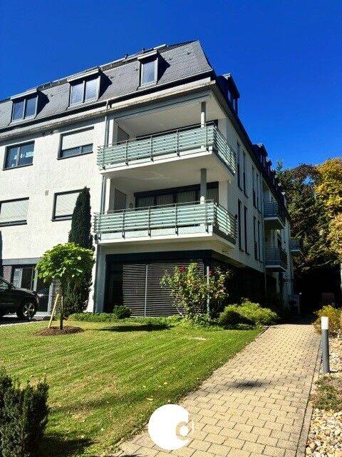 Wohnen der Luxusklasse-2,5 Zimmer Wohnung in stadtnaher Lage, 70178 Stuttgart (Mitte Süd West)