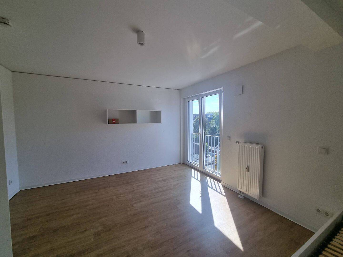 In KÖLNS SZENEVIERTEL: Großzügiges und vollmöbliertes 3-Zimmer-Apartment!, 50823 Köln (Ehrenfeld Neuehrenfeld)