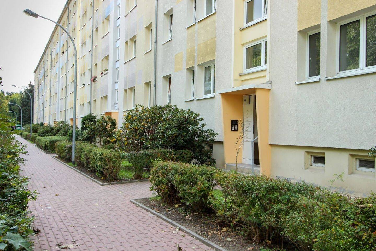 Bald zu haben! Wir sanieren für Sie, 7629 Hermsdorf