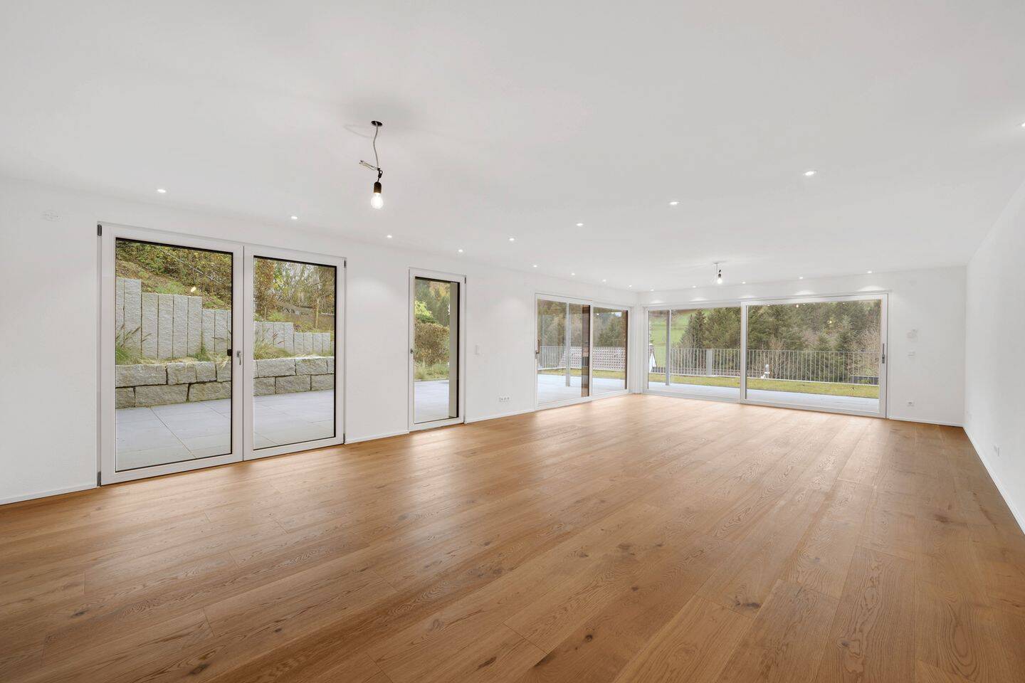 Provisionsfreie 196 m² Erdgeschosswohnung mit Garten und großzügiger Terrasse – A+ Energieeffizienz!, 79183 Waldkirch